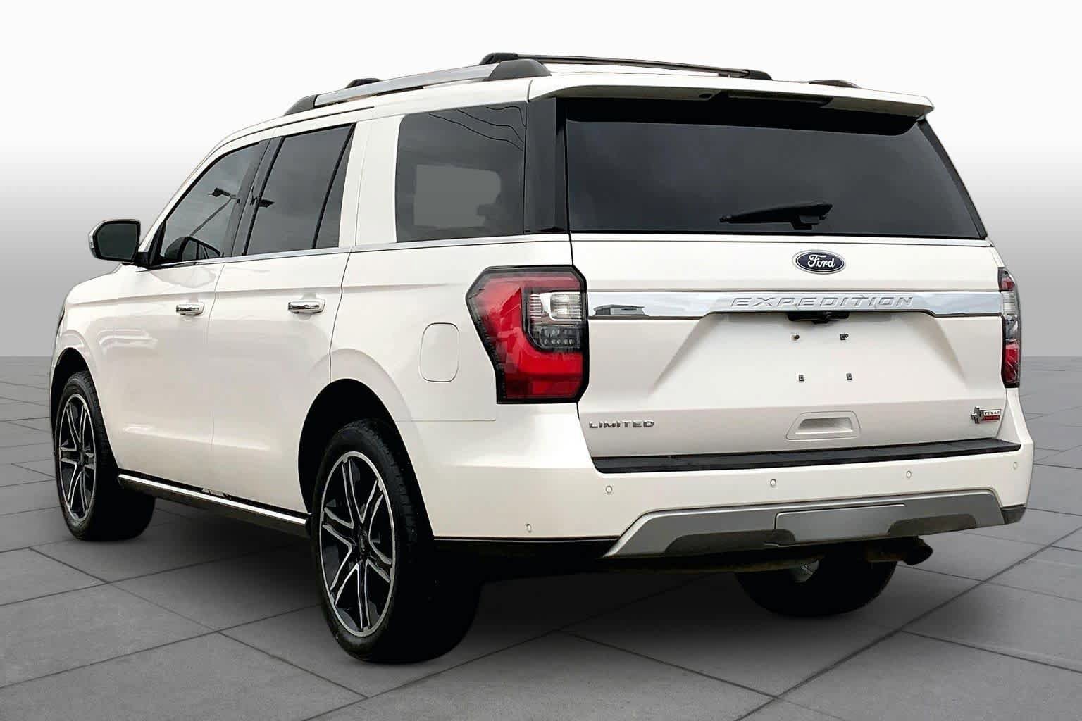 Certified 2019 Ford Expedition Limited w/ Texas Edition Package RWD image 12