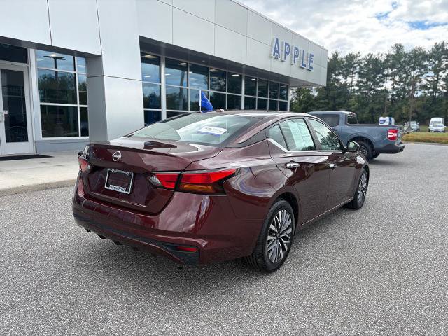 Used 2025 Nissan Altima 2.5 SV FWD image 3