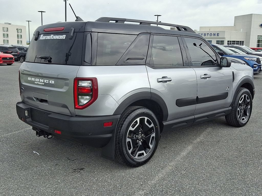 Certified 2023 Ford Bronco Sport Outer Banks w/ Tech Package AWD/4WD image 6