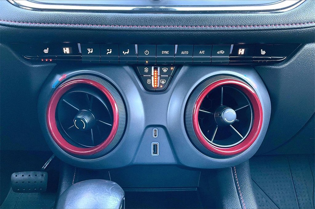 Used 2022 Chevrolet Blazer RS image 31