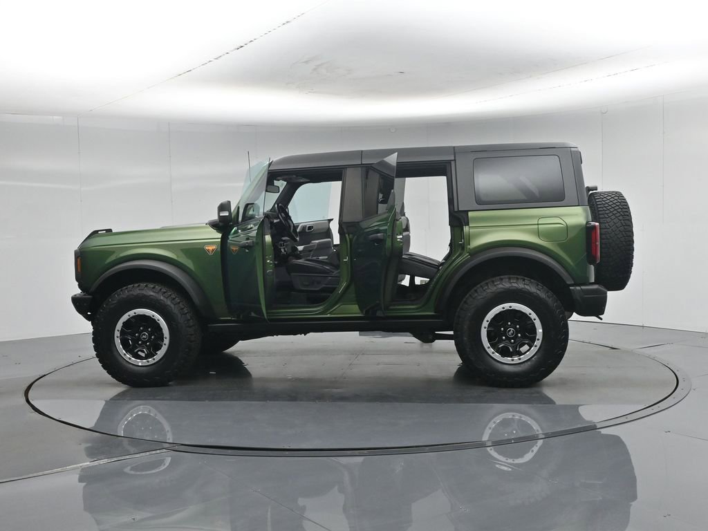 Certified 2023 Ford Bronco Badlands w/ Sasquatch Package AWD/4WD image 41