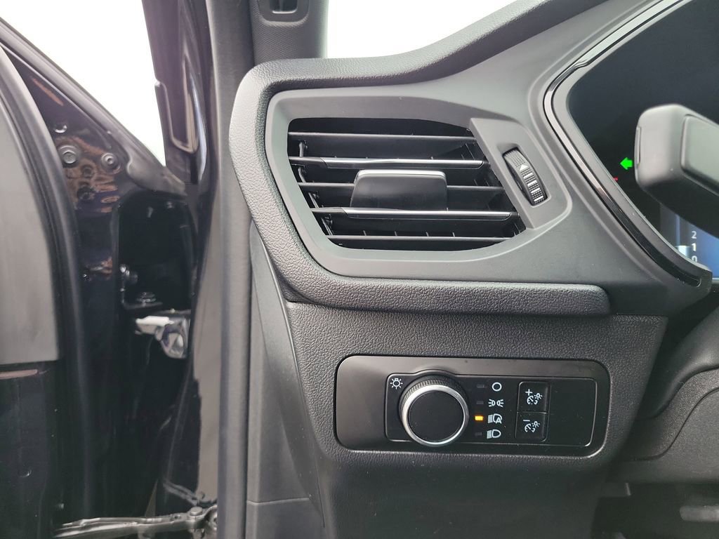 Certified 2025 Ford Escape ST-Line AWD/4WD image 21