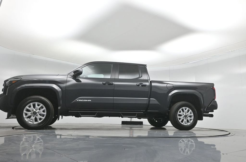 Used 2025 Toyota Tacoma SR5 image 48