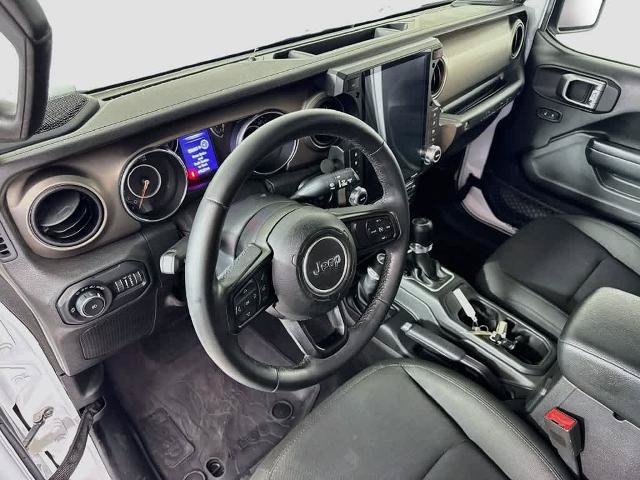 Used 2018 Jeep Wrangler Unlimited Sport S AWD/4WD image 2
