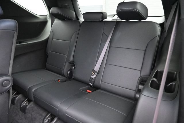 Used 2025 Chevrolet Traverse LT FWD image 31