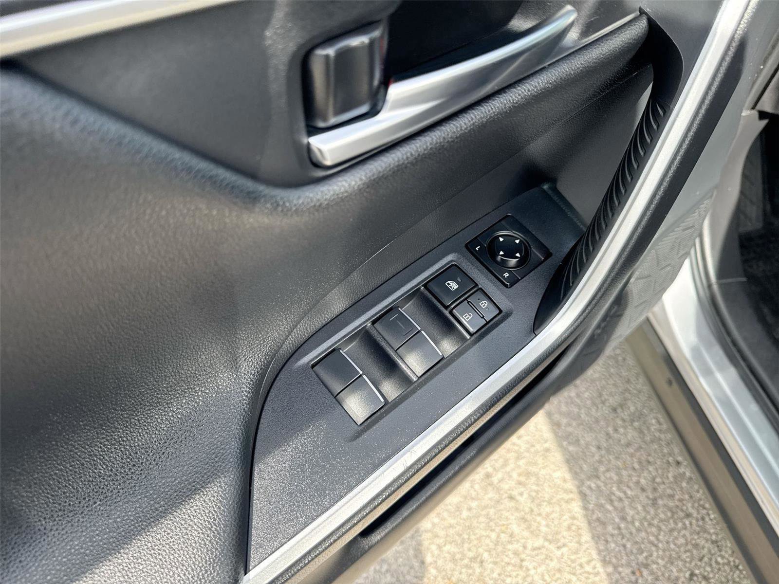 Used 2021 Toyota RAV4 XSE w/ Carpet Mat Package (TMS) image 16