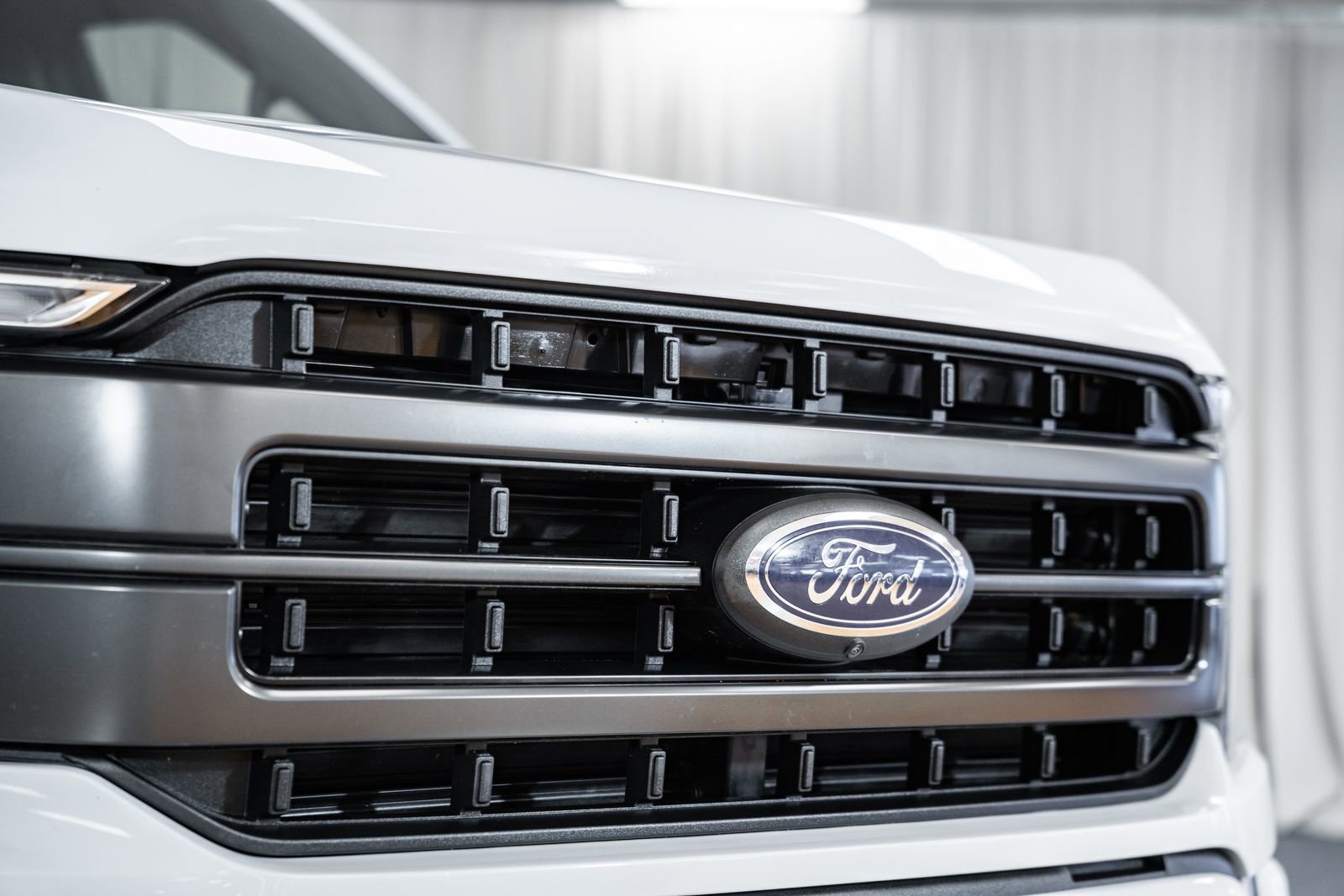 Certified 2023 Ford F150 Lariat w/ Equipment Group 502A High image 7