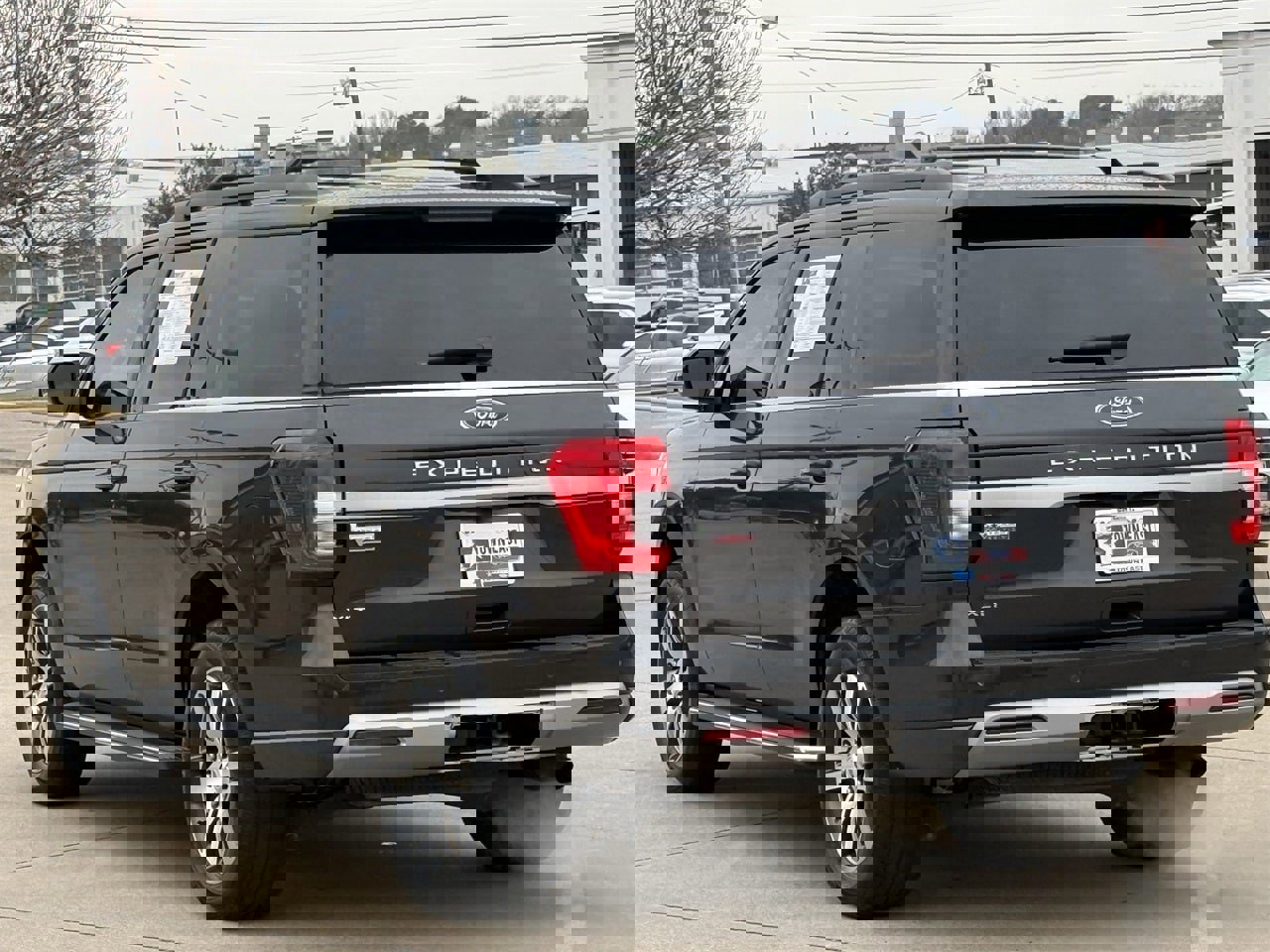 Certified 2022 Ford Expedition XLT image 4