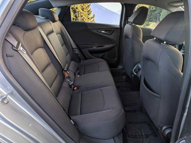 Used 2025 Chevrolet Malibu LT FWD image 18
