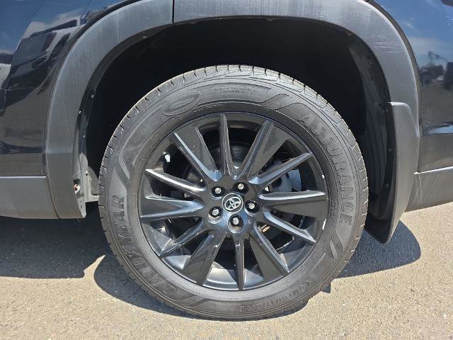 Used 2019 Toyota Highlander SE AWD/4WD image 13