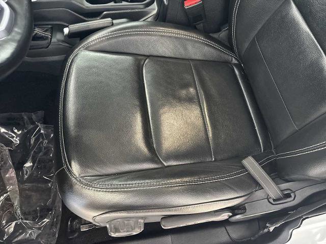 Used 2023 Jeep Wrangler Unlimited Sahara w/ Cold Weather Group image 18