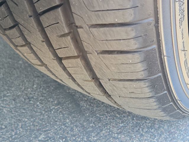 Used 2019 Mercedes-Benz E 300 image 32