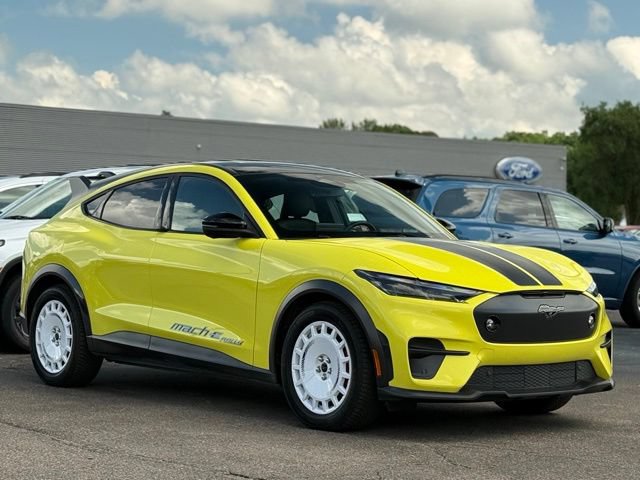Certified 2025 Ford Mustang Mach-E GT AWD/4WD image 35