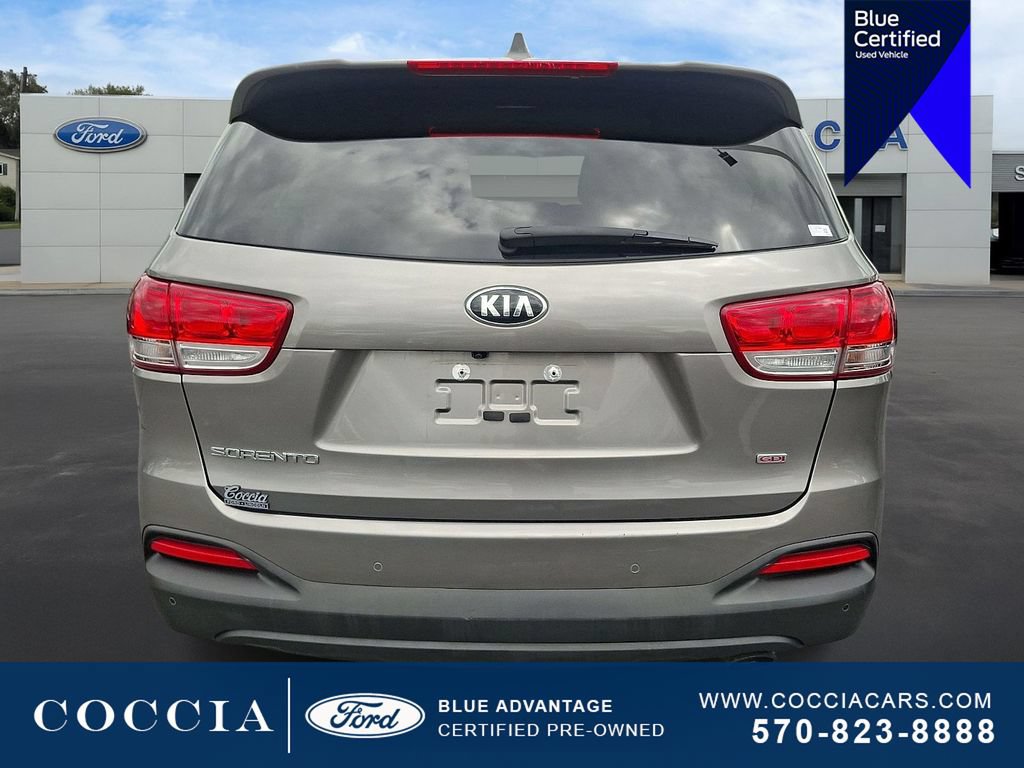 Used 2017 Kia Sorento AWD w/ LX Convenience Package image 5