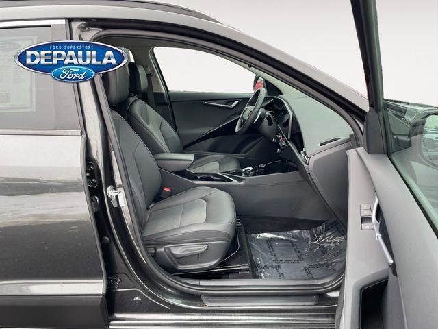 Used 2023 Kia Niro EX w/ EX Cold Weather Package image 19