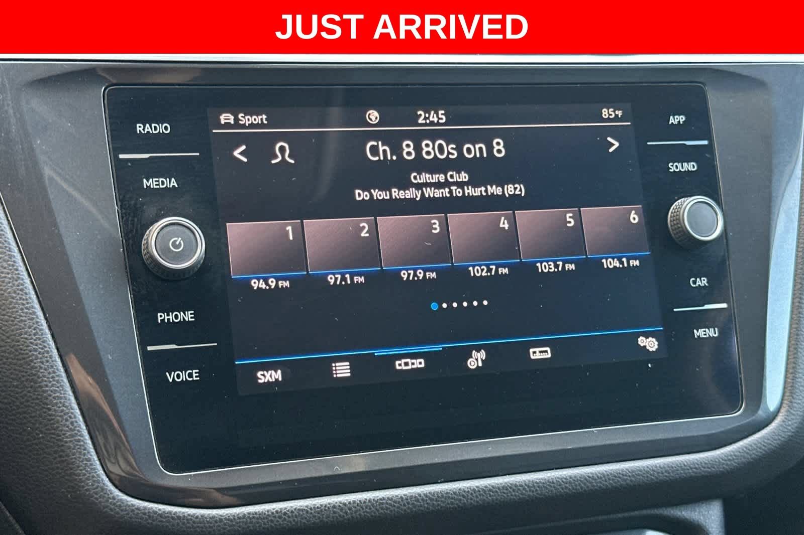 Used 2023 Volkswagen Tiguan SE AWD/4WD image 19