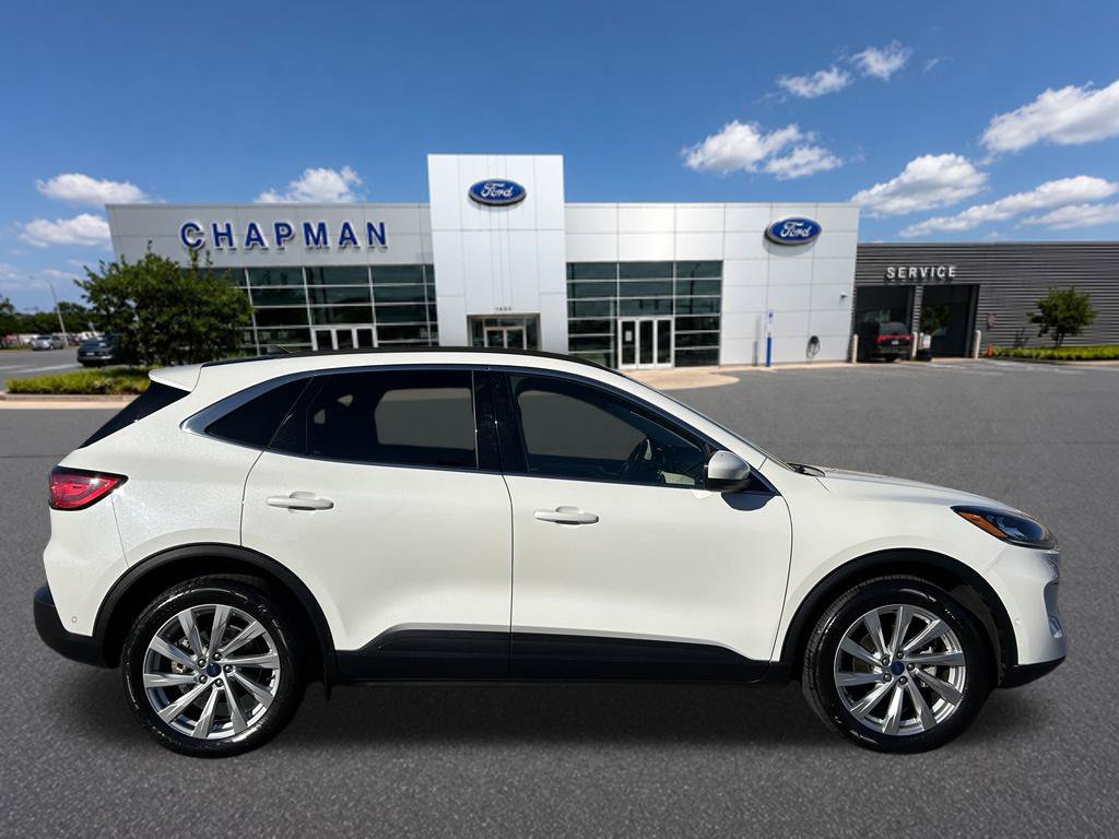 Certified 2022 Ford Escape Titanium w/ Titanium Elite Package AWD/4WD image 6