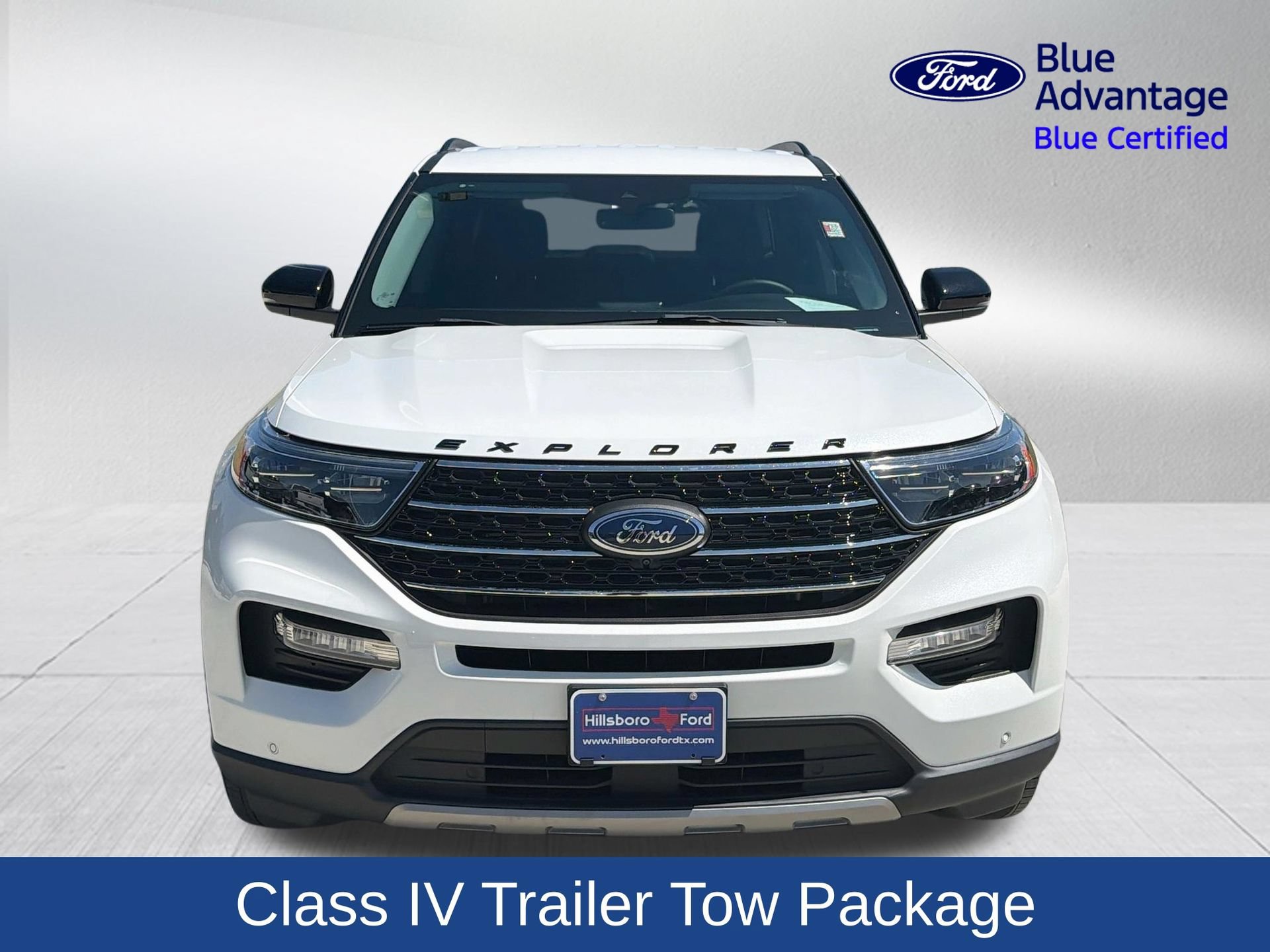Certified 2024 Ford Explorer XLT w/ Equipment Group 202A AWD/4WD image 3