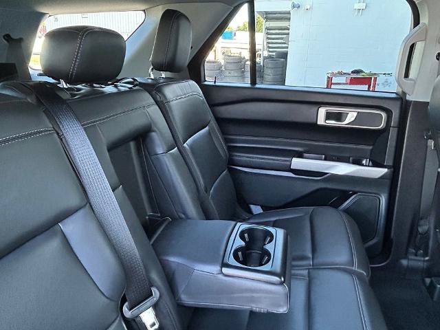 Certified 2022 Ford Explorer XLT w/ Equipment Group 202A AWD/4WD image 36