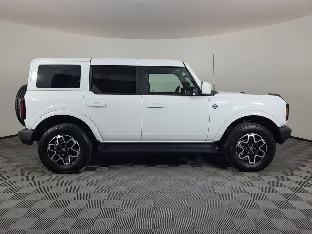 Certified 2025 Ford Bronco Outer Banks AWD/4WD image 2