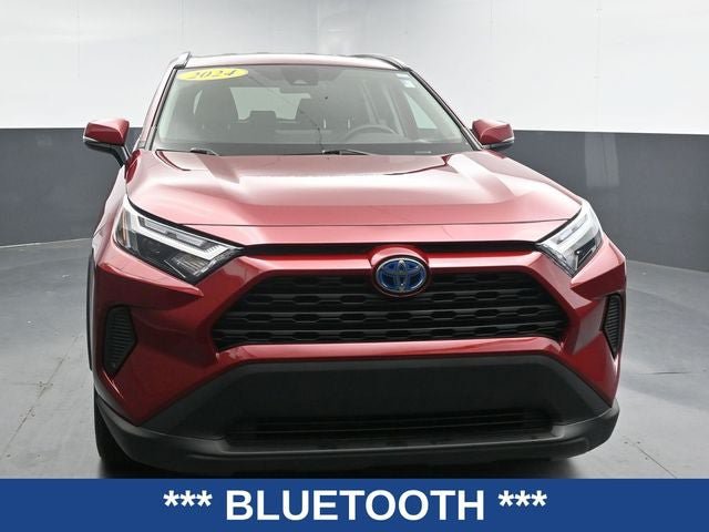 Used 2024 Toyota RAV4 XLE AWD/4WD image 3