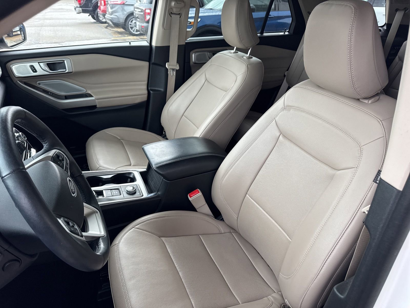 Certified 2023 Ford Explorer Limited w/ Limited Technology Package AWD/4WD image 25