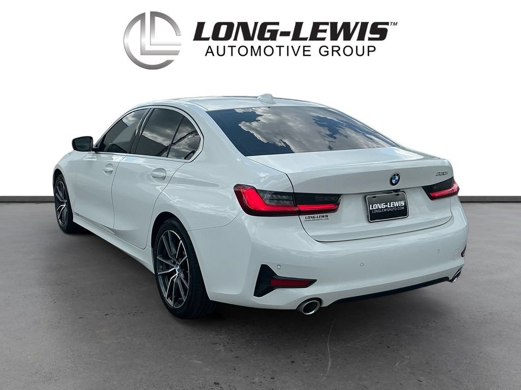 Used 2021 BMW 330i Sedan w/ Premium Package RWD image 4