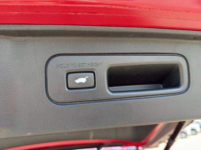 Used 2025 Honda Pilot Elite image 19