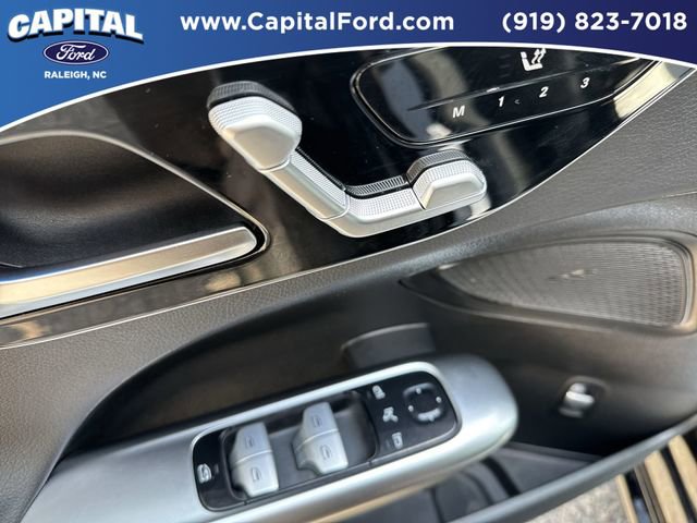 Used 2025 Mercedes-Benz C 300 4MATIC Sedan image 21