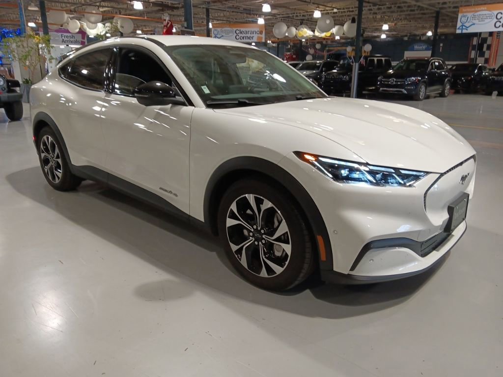 Certified 2024 Ford Mustang Mach-E Select w/ Comfort Package Lite image 8