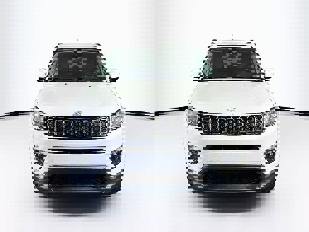 Used 2018 Jeep Compass Latitude image 6