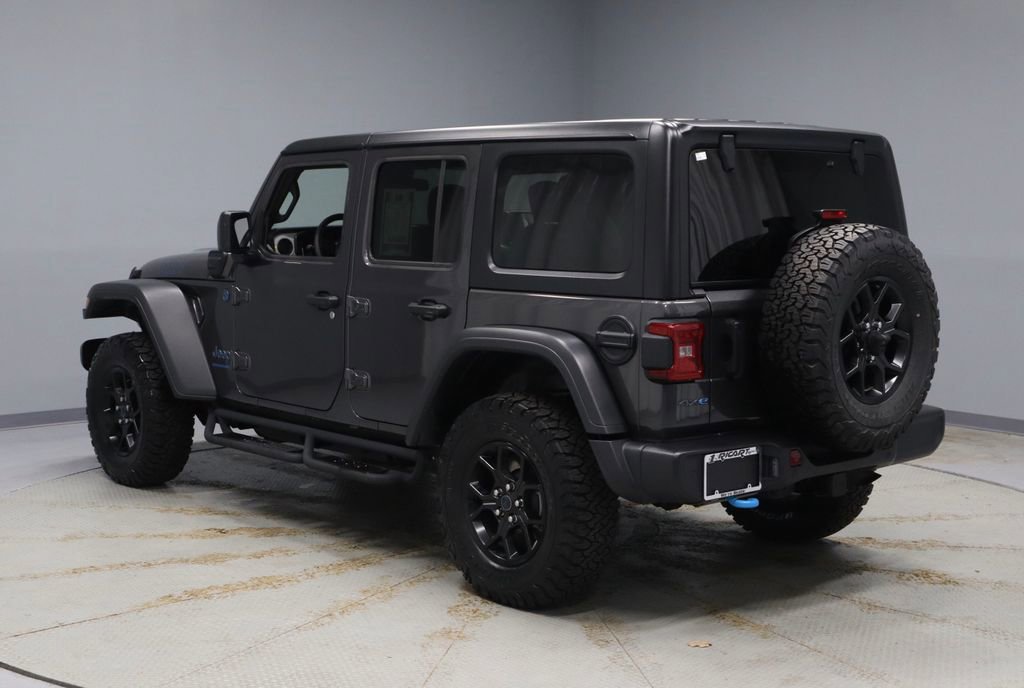 Used 2024 Jeep Wrangler Unlimited image 3