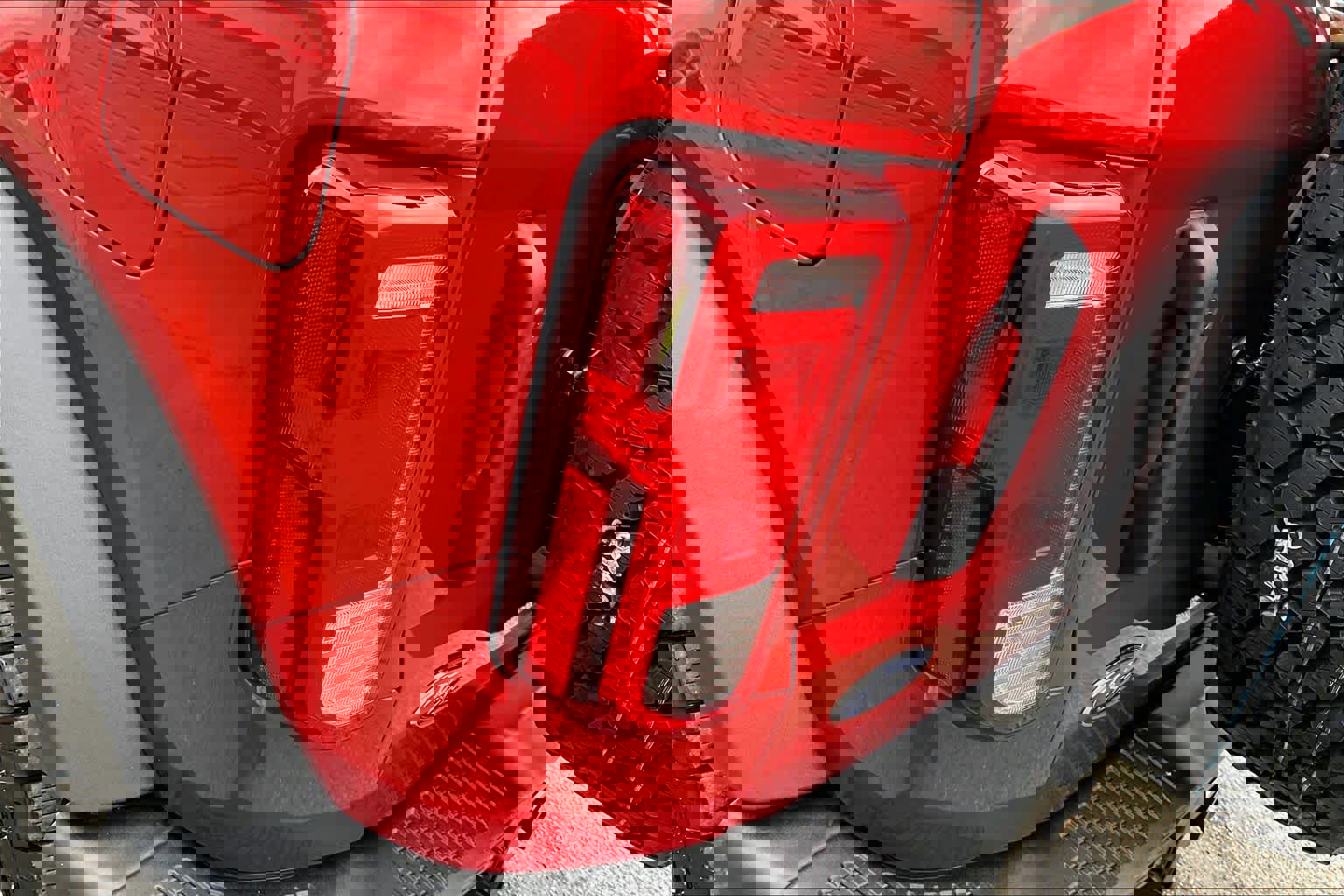 Certified 2023 Ford Bronco Black Diamond image 28