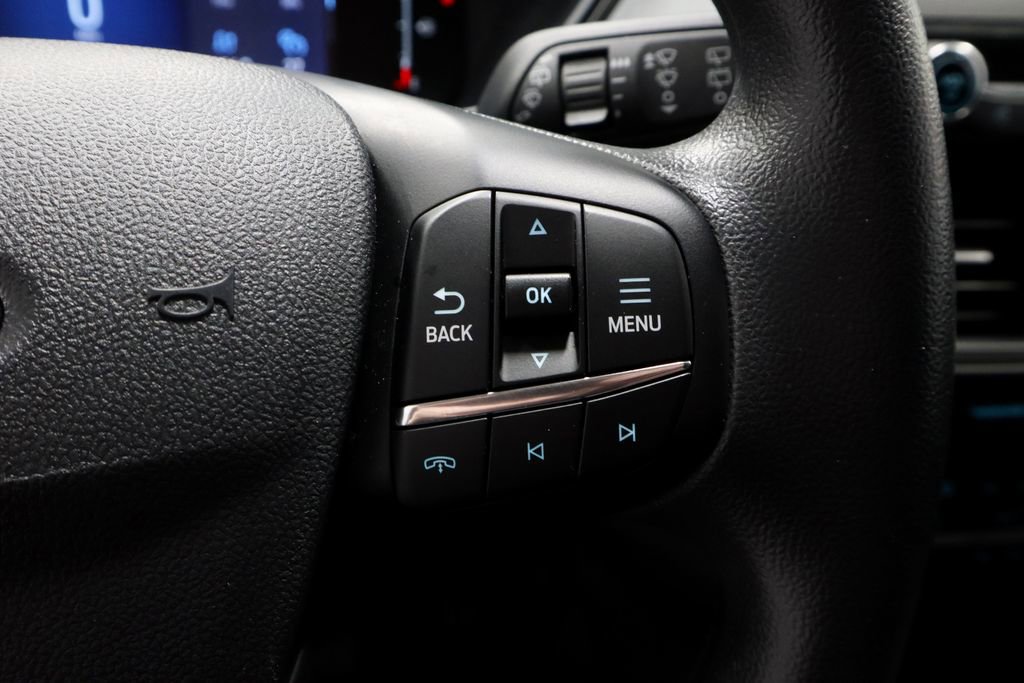 Certified 2025 Ford Escape Active AWD/4WD image 29