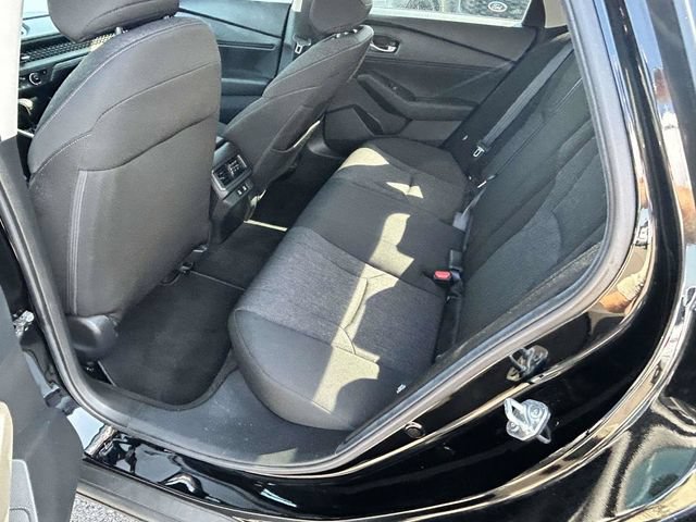 Used 2025 Honda Accord SE image 11