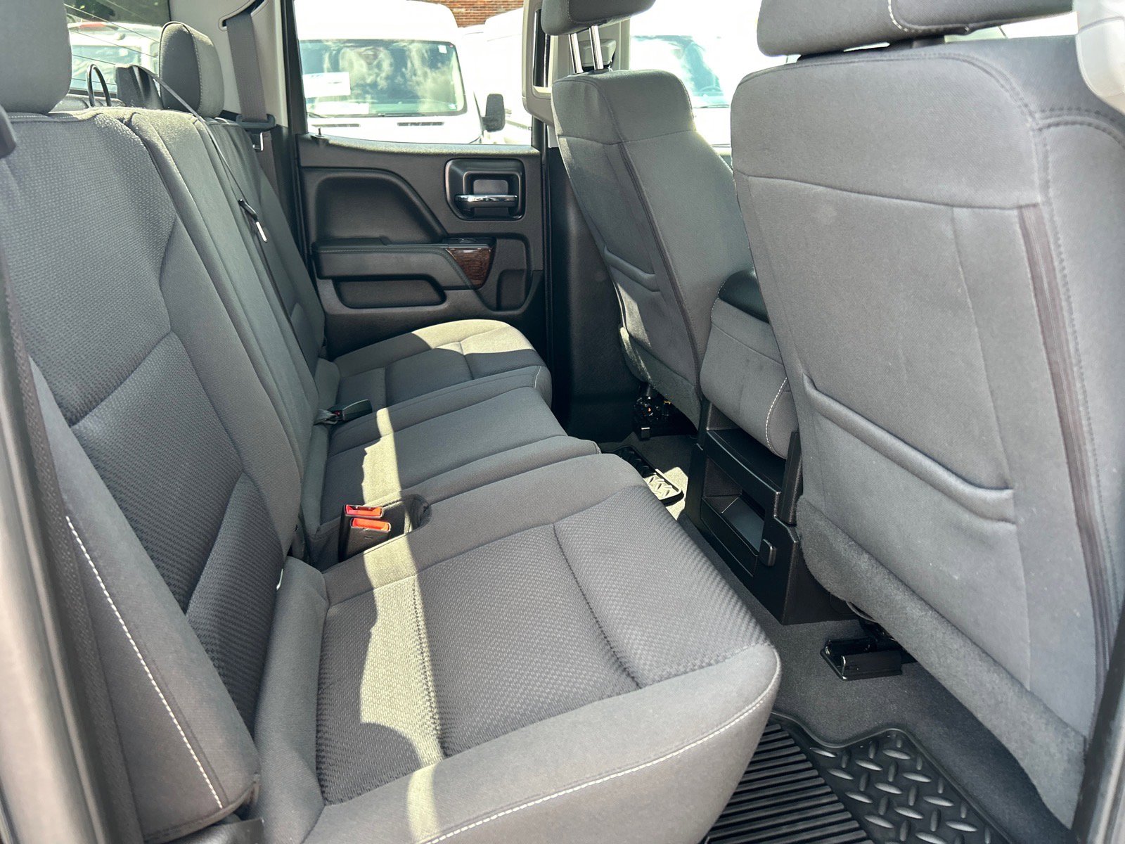Used 2019 GMC Sierra 1500 SLE w/ Black Pack AWD/4WD image 18