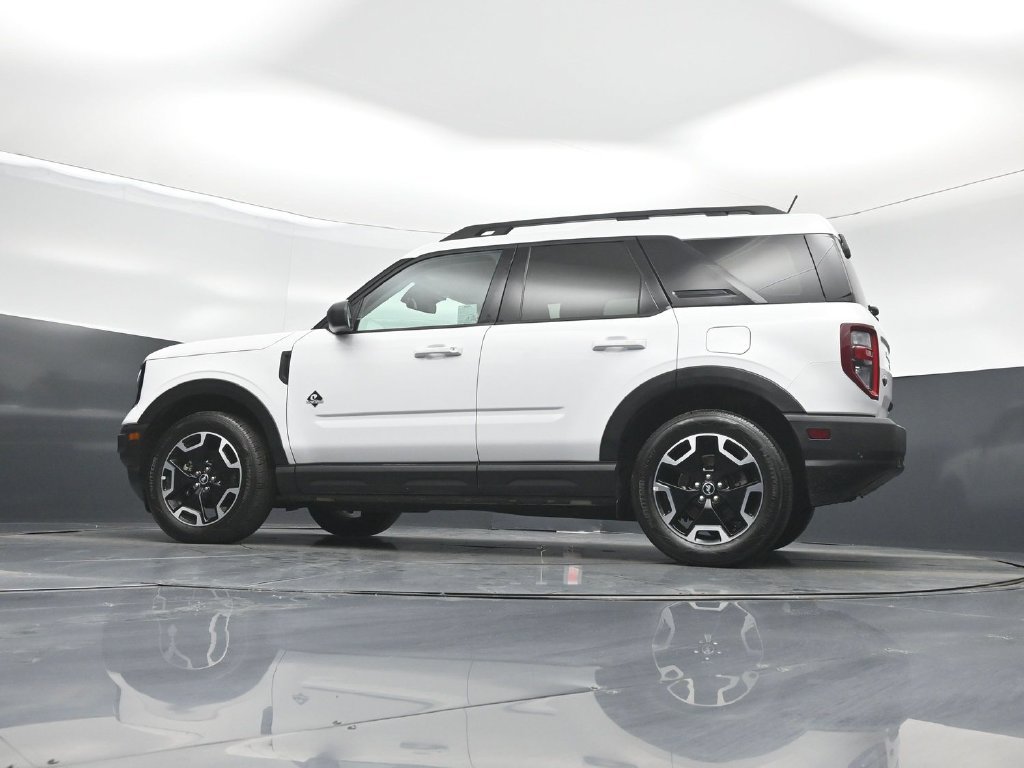 Certified 2023 Ford Bronco Sport Outer Banks w/ Tech Package AWD/4WD image 48