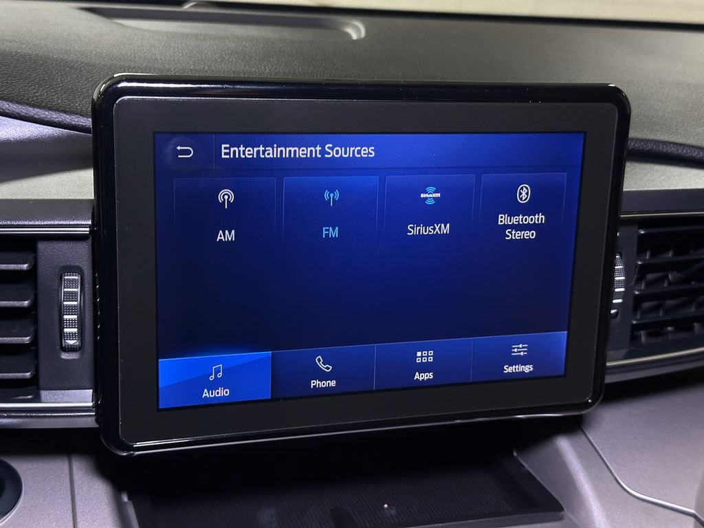 Certified 2022 Ford Explorer XLT w/ Equipment Group 202A AWD/4WD image 49