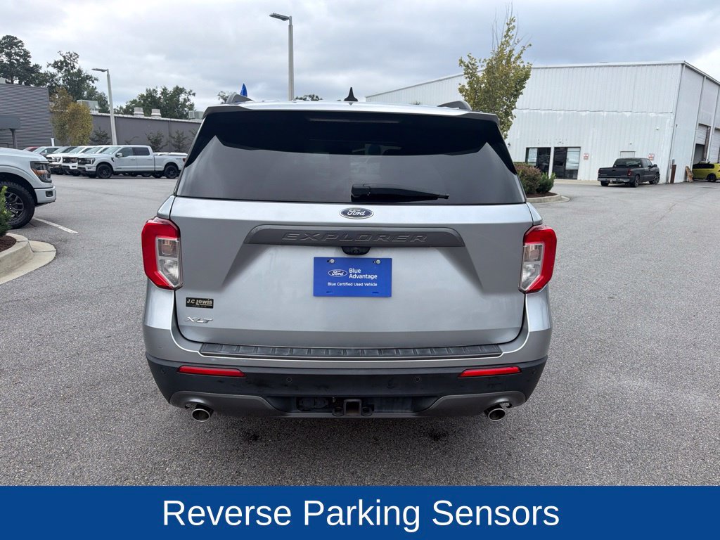 Certified 2022 Ford Explorer XLT w/ Equipment Group 202A RWD image 8