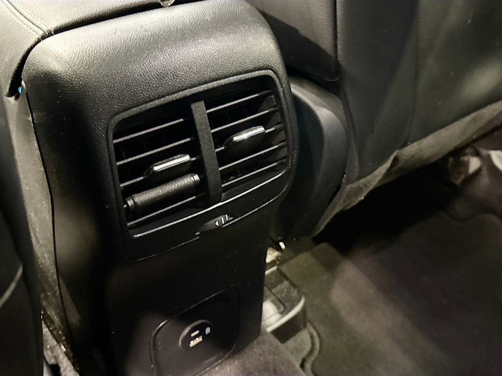 Certified 2020 Ford Escape Titanium image 21