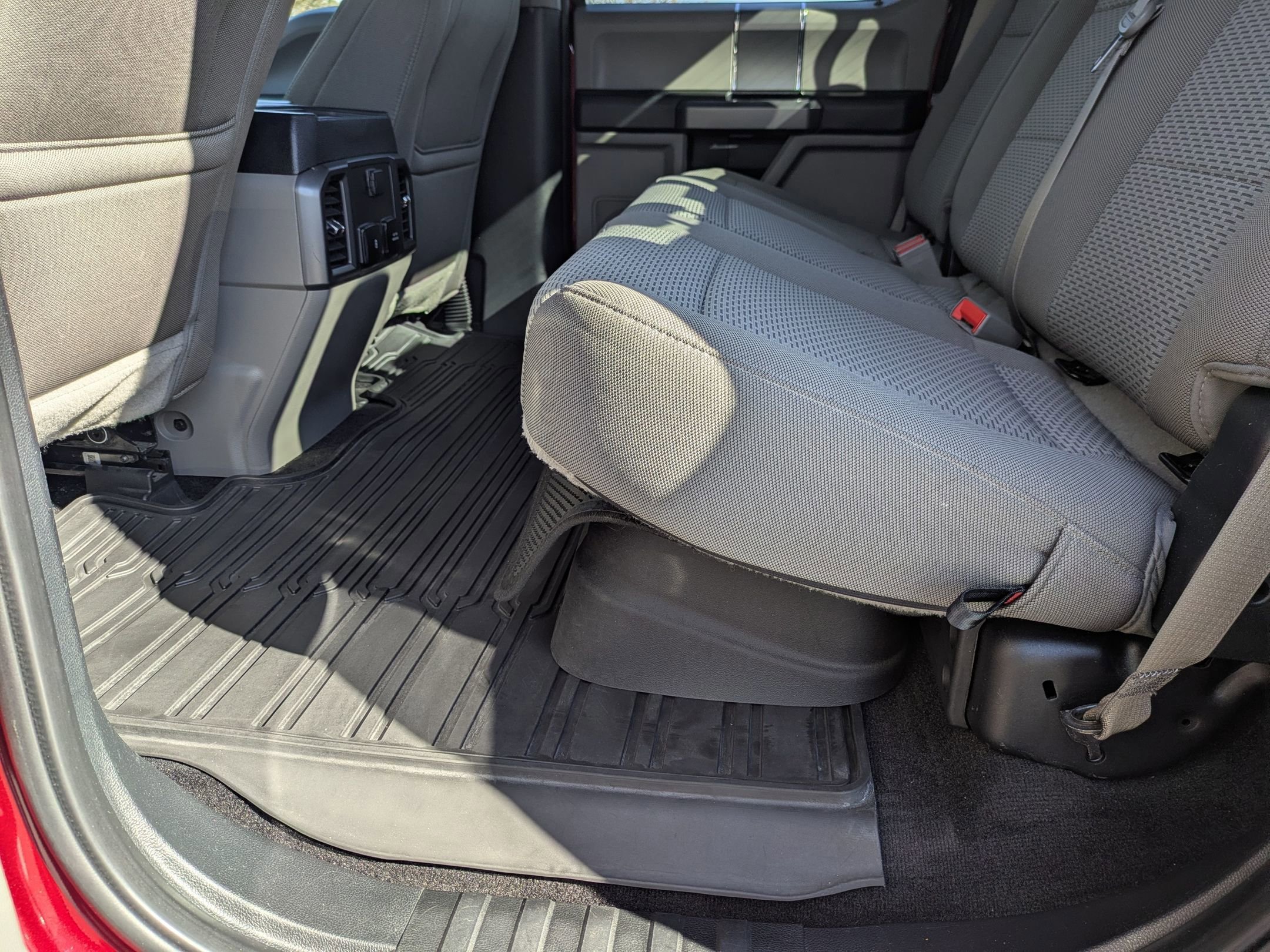 Certified 2019 Ford F150 XLT w/ Equipment Group 302A Luxury image 26