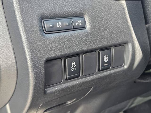 Used 2023 Nissan Murano SV AWD/4WD image 15