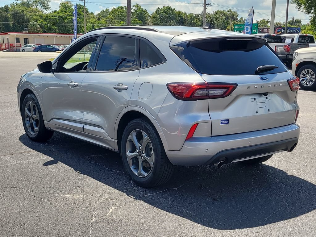 Certified 2024 Ford Escape ST-Line w/ Tech Pack #1 FWD image 3