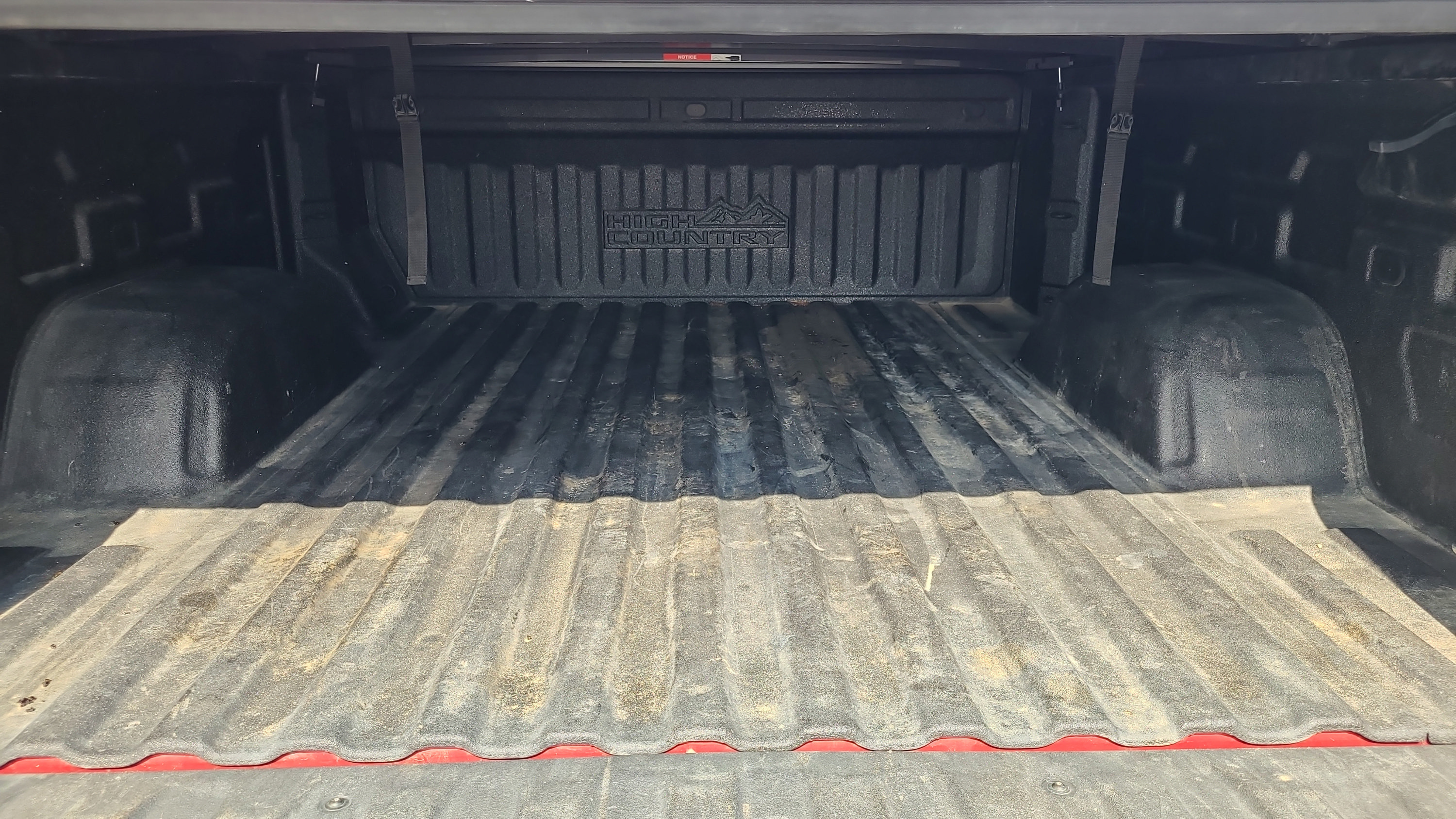 Used 2022 Chevrolet Silverado 1500 High Country w/ High Country Premium Package AWD/4WD image 30