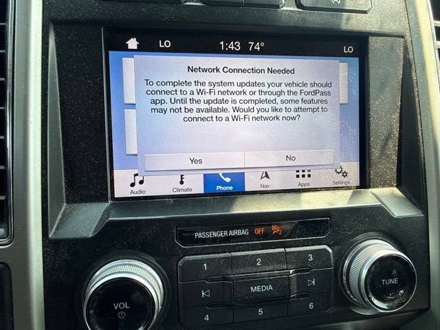 Certified 2019 Ford F150 Lariat w/ Equipment Group 502A Luxury AWD/4WD image 31