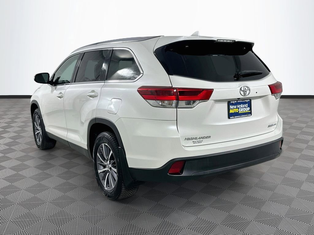 Used 2019 Toyota Highlander XLE image 13