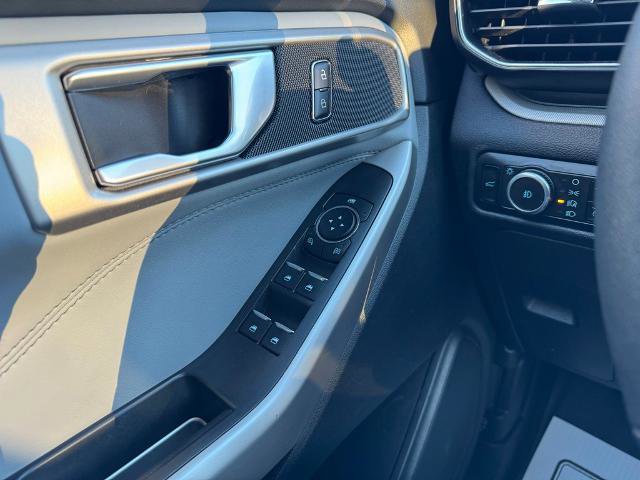 Certified 2023 Ford Explorer XLT w/ Equipment Group 202A image 22