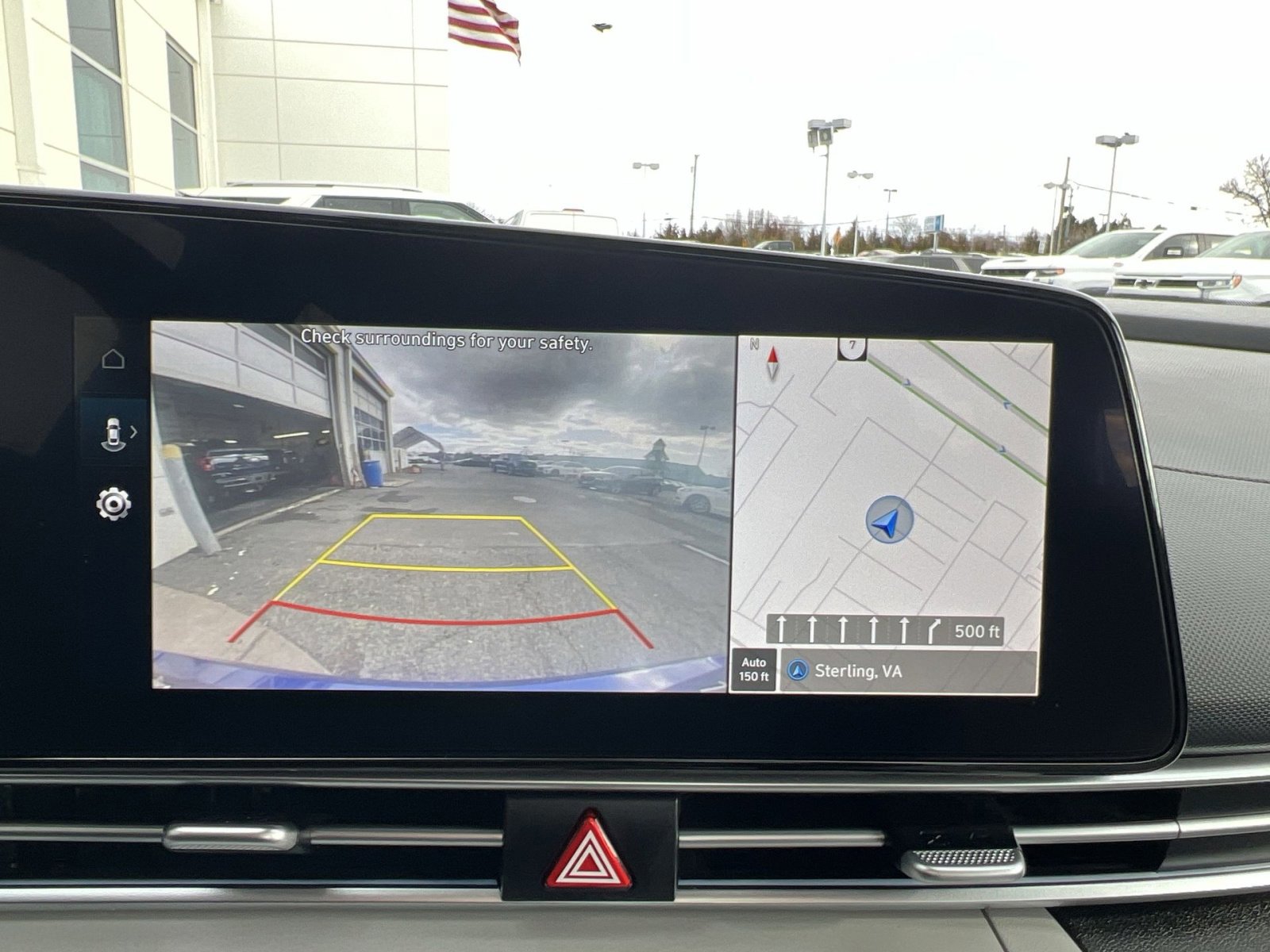 Used 2025 Hyundai Elantra Limited image 19