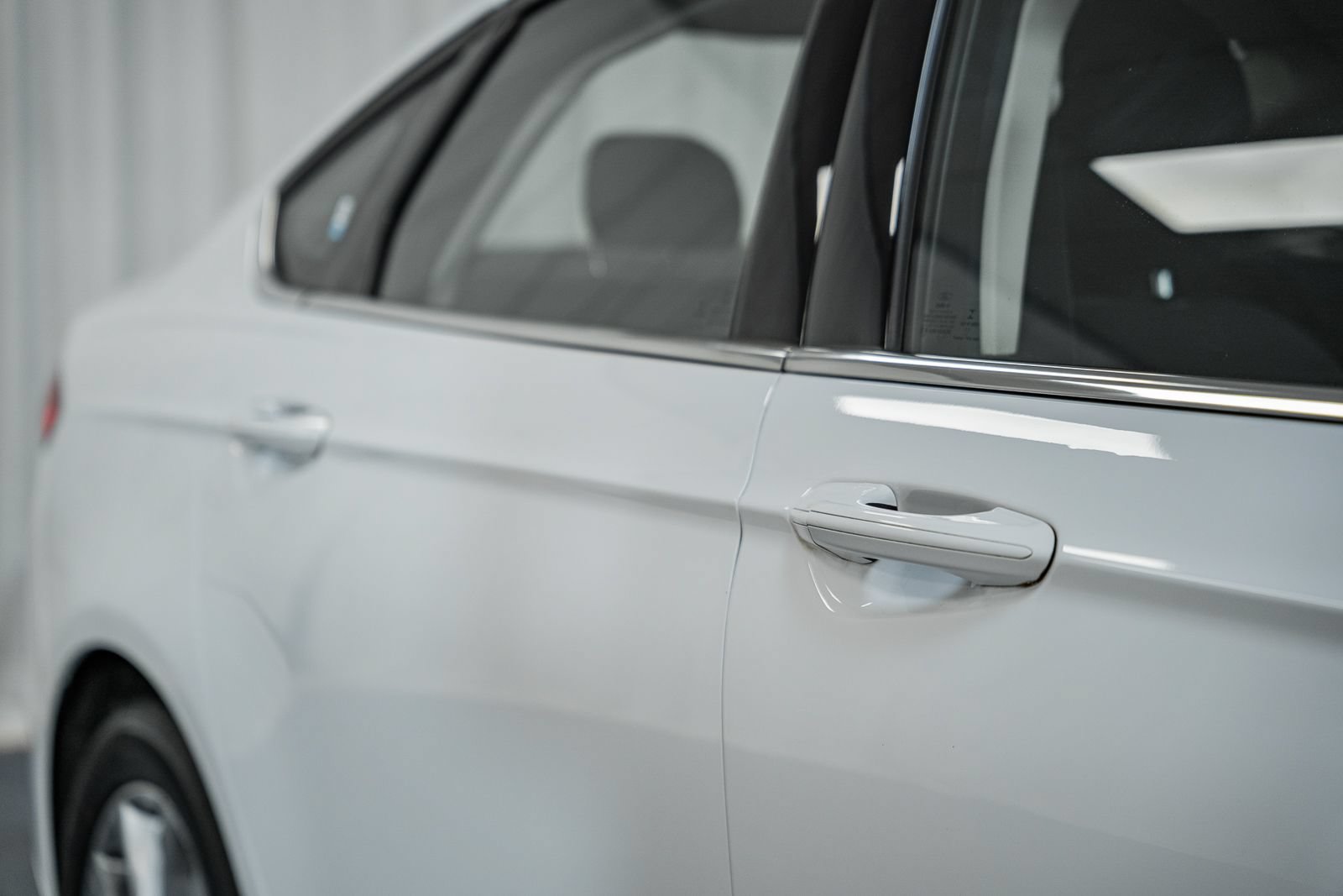 Certified 2017 Ford Fusion SE FWD image 17