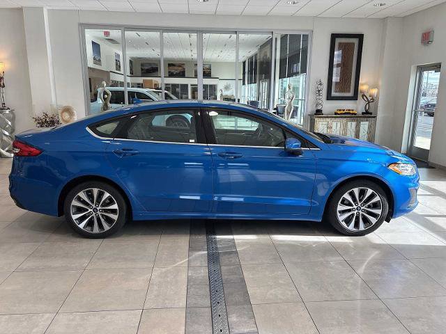 Certified 2020 Ford Fusion SE AWD/4WD image 2